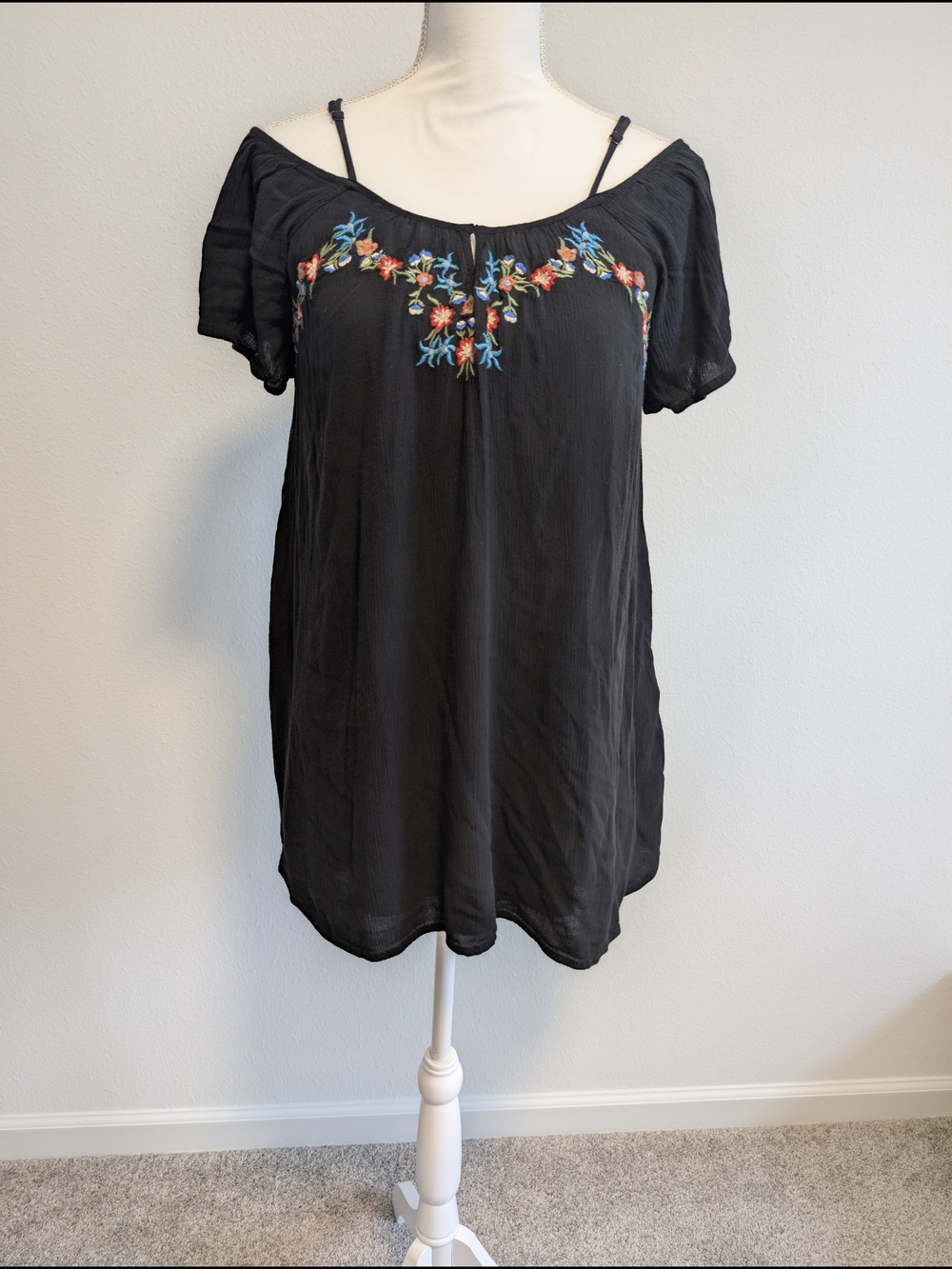 Band of Gypsies Black Off-Shoulder Tunic with Multicolor Floral Embroidery Small